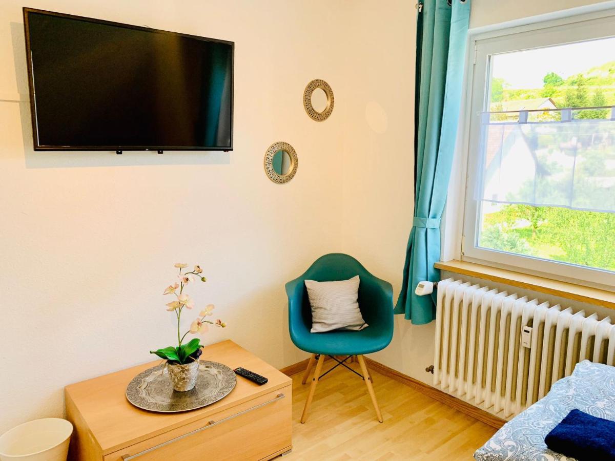 Ferienwohnung Liesel - Kuche, Bad, Wlan, 3 Schlafzimmer, Parkplatz Malterdingen Esterno foto
