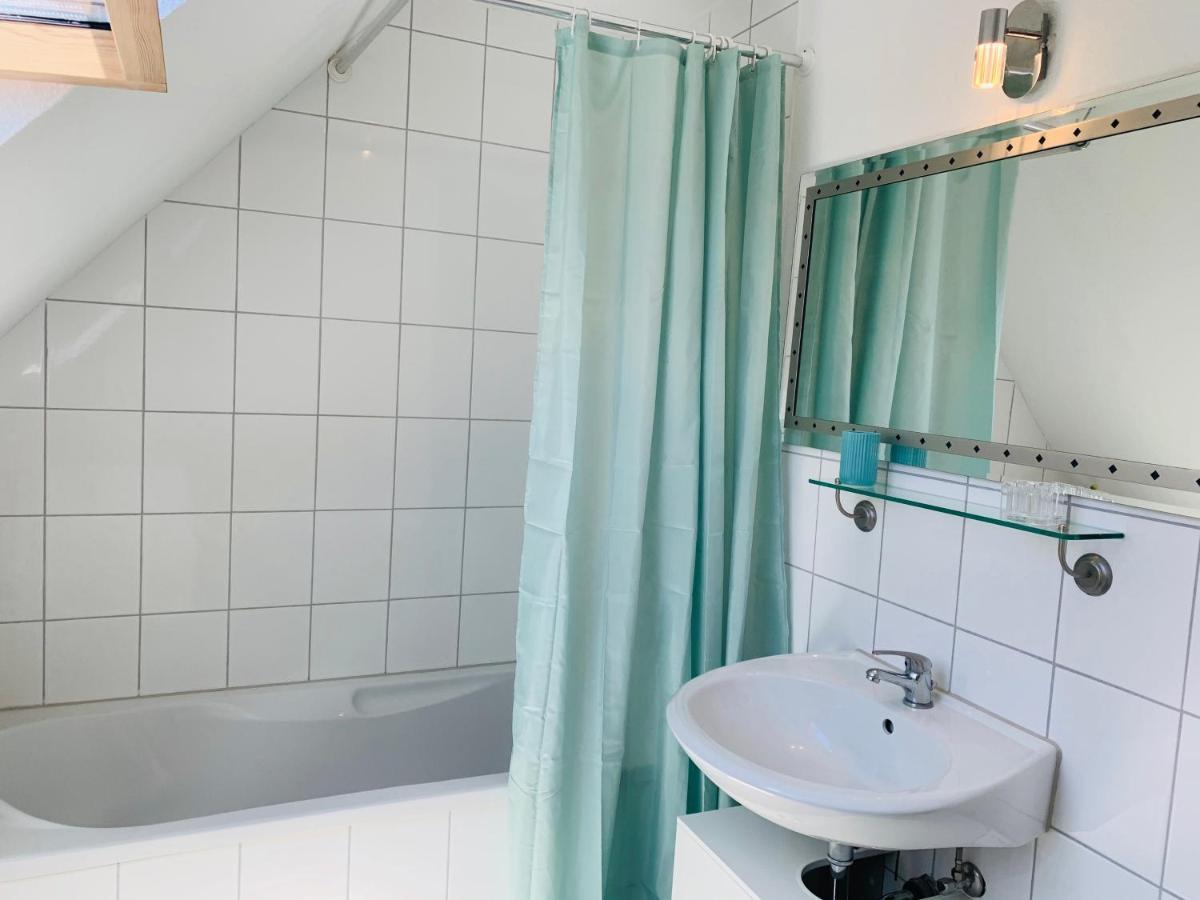 Ferienwohnung Liesel - Kuche, Bad, Wlan, 3 Schlafzimmer, Parkplatz Malterdingen Esterno foto